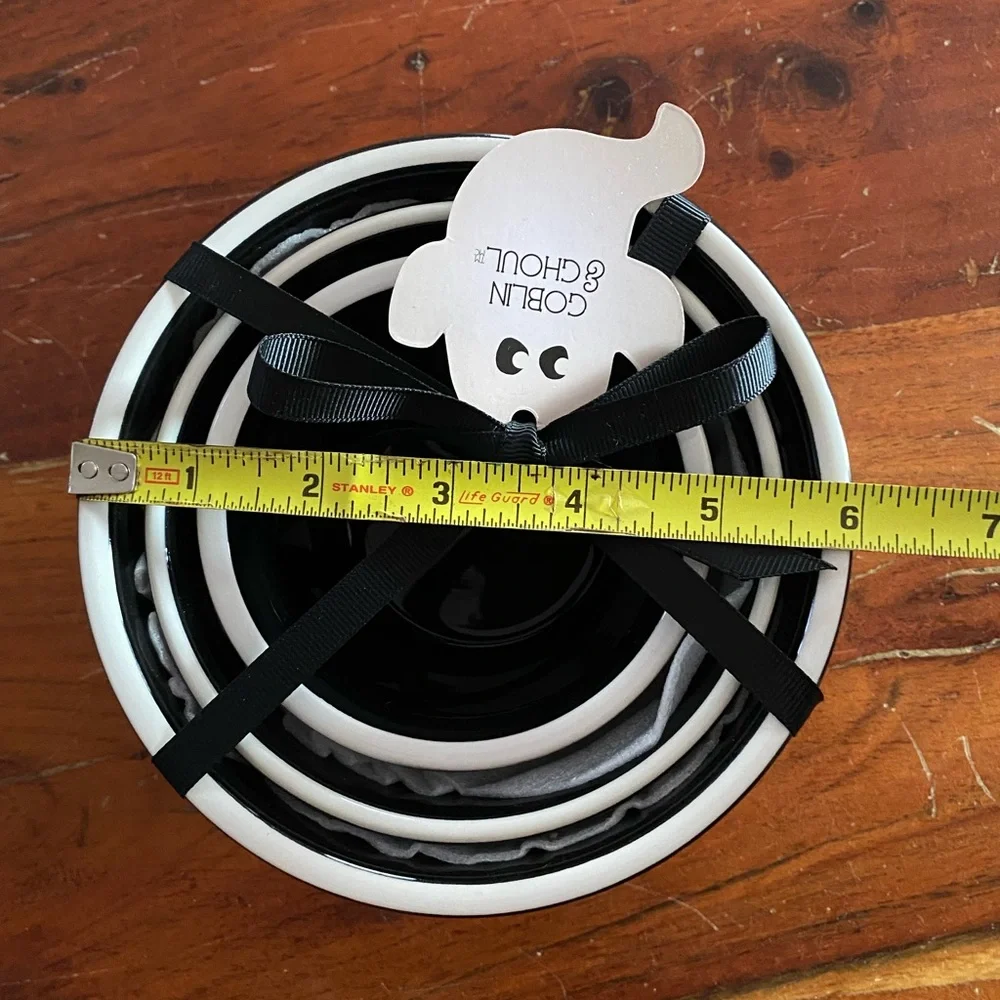 NWT ‎ 3 Striped Black and White Striped Ghost Halloween Bowls